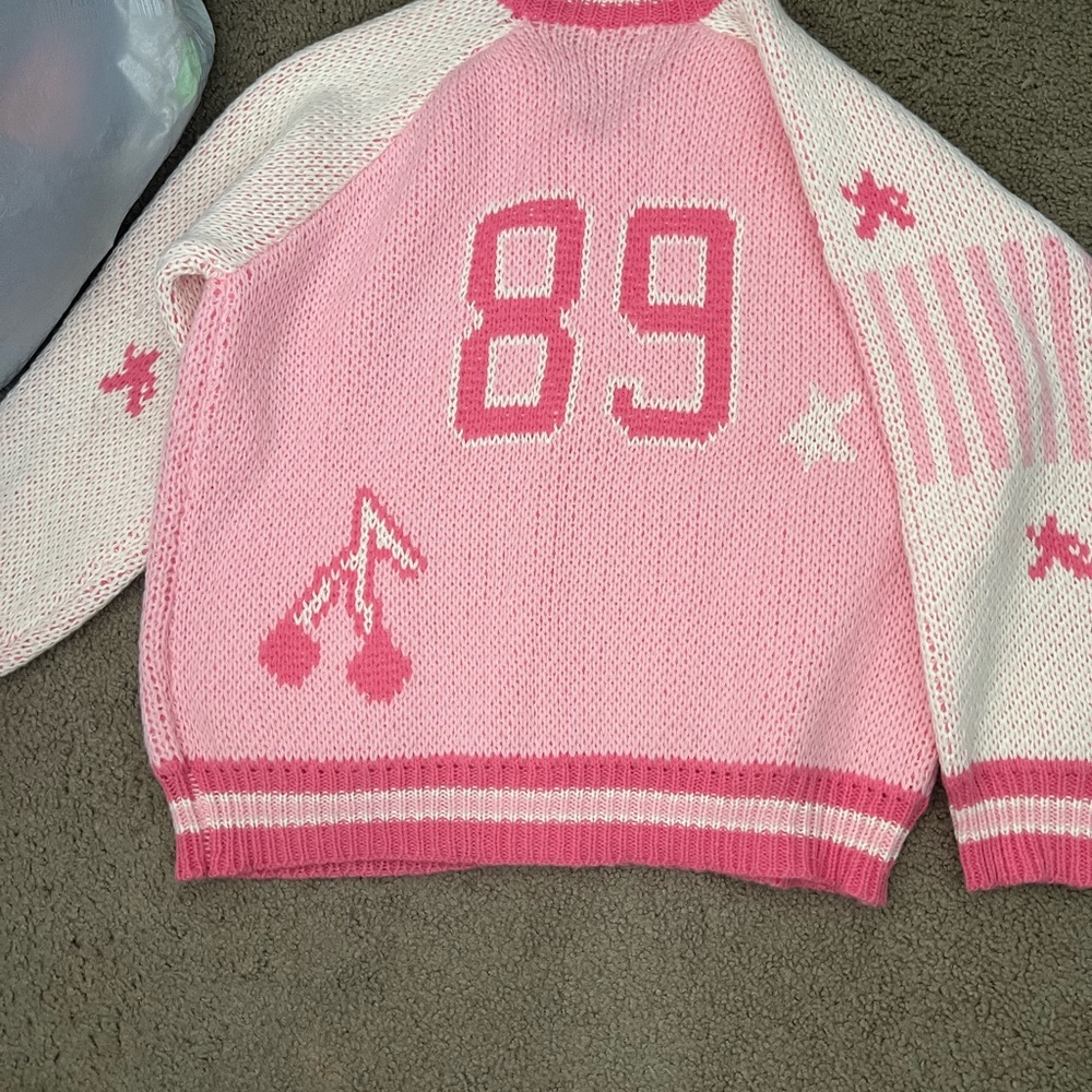 Bailey Rose Pink and White Knit Sweater - Picture 3 of 3